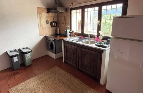 Los Masos House | Wood Lodge - beach- Skiing - Thermal Baths
