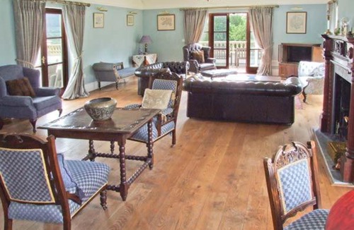 Coed-Y-Paen House | Woodbank