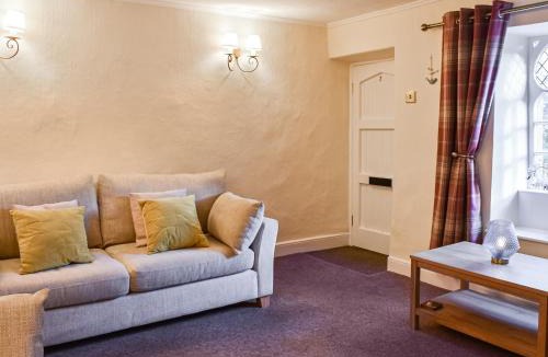 Nether Burrow House | Woodbine Cottage