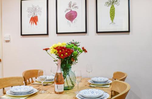 Nether Burrow House | Woodbine Cottage