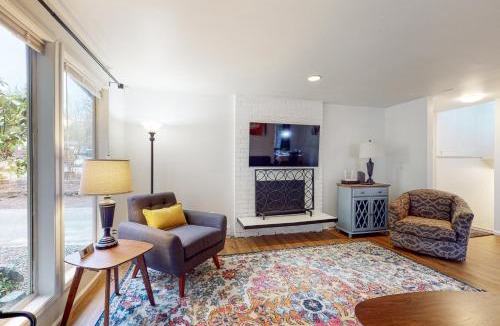 Bellingham House | Woodbine Way Retreat