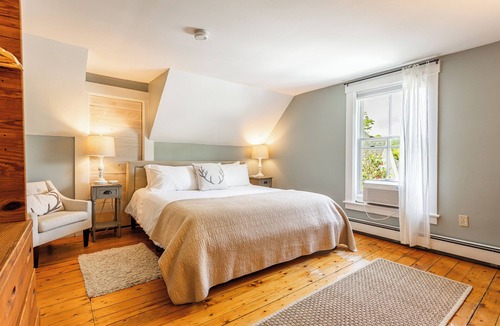 Woodstock Bed & Breakfast | Woodbridge Inn