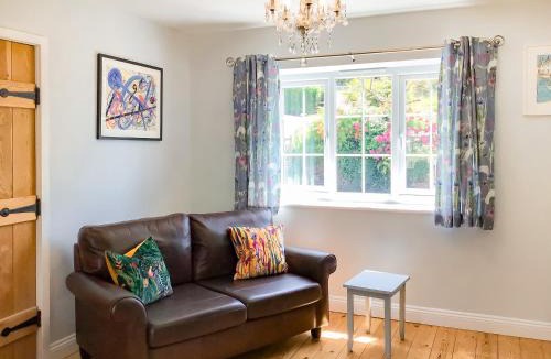 Bridport House | Woodbrook Cottage
