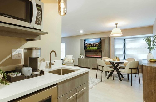 Perinton Hotel | Woodcliff Hotel and Spa