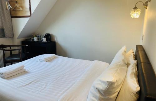 Crawley Down Hotel | woodcock inn