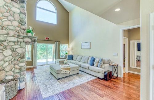 Mariposa House | Wooded Bliss