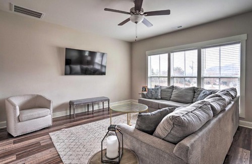 Lookout Valley Neighborhood Association House | Wooded Escape w/Beautiful Backyard + Mtn Views!