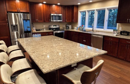 Mirrormont House | Wooded Privacy getaway