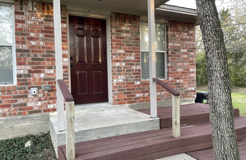 College Station Apartment | Wooded Private Retreat on 1.65 Acres10 min to Texas A&M!