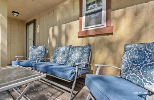 Bella Vista House | Wooded, Quiet Cottage, Very close to the Back 40