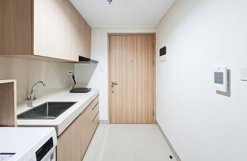 Pondok Aren Apartment | Wooden Accents 1Br Without Living Room At Bintaro Embarcadero Apartment