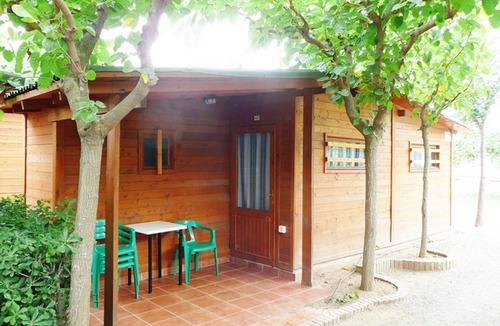 Miami Platja House | Wooden Bungalow 100m from Beach - Pets Allowed