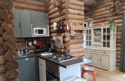 Saint-Martin-Choquel Ski Chalet | Wooden chalet with large garden and private Jacuzzi