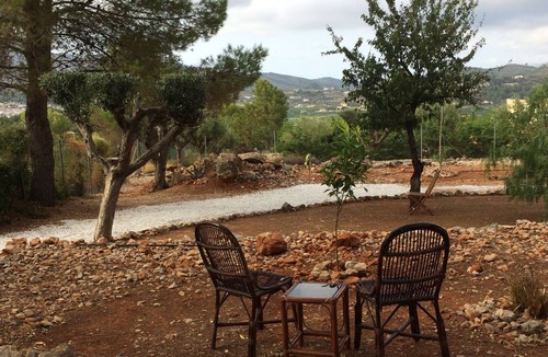 Lliber Cabin | Wooden chalet for 2 (+2) with private entrance, shared pool and stunning views