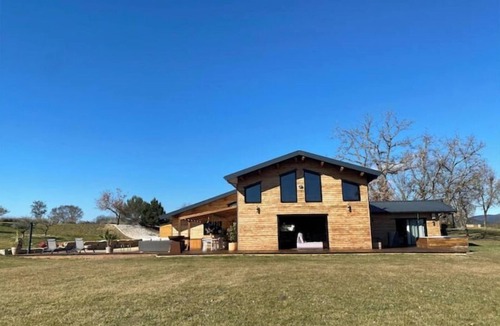 Salindres Ski Chalet | Wooden chalet