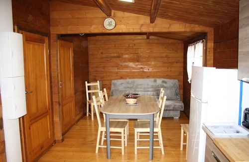 Neschers Ski Chalet | Wooden chalet in the heart of nature near a farm