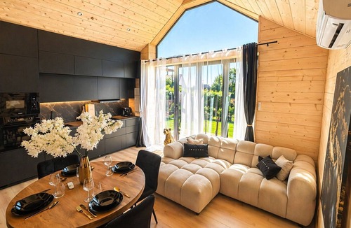 Longnes Cottage | Wooden cottage villa
