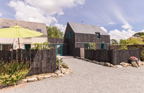 Guerande Cottage | Wooden House between Land and Sea in Guérande