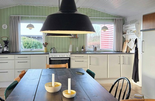 Kalundborg House | Wooden house close to nature near Røsnæs