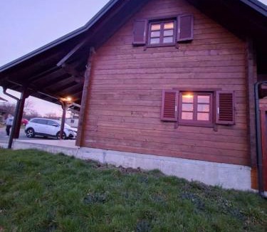 Brckovljani House | Wooden house Cypres