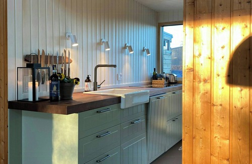 Saksild Strand House | Wooden house from the 1960s at Saksild Beach