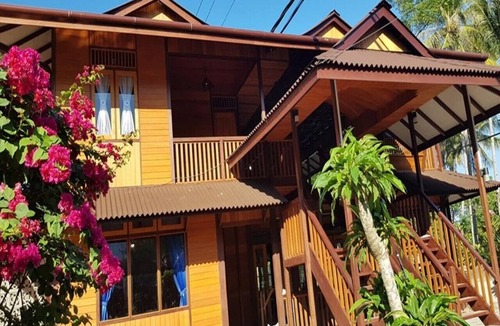 Senggigi Resort | Wooden House Hotel at Senggigi