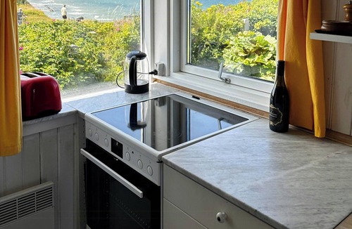 Hundested House | Wooden house with panoramic view over Kattegat