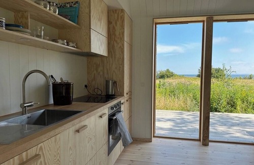 Praesto House | Wooden house with seaviews close to Bønsvig Beach