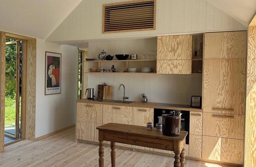 Praesto House | Wooden house with seaviews close to Bønsvig Beach