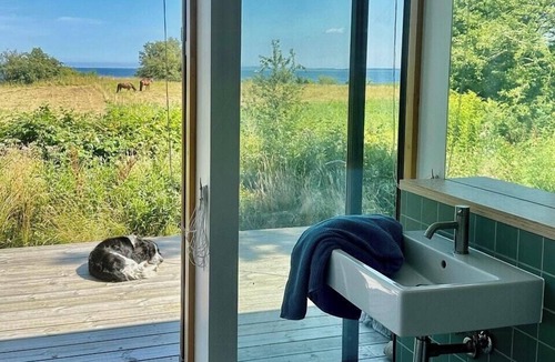 Praesto House | Wooden house with seaviews close to Bønsvig Beach