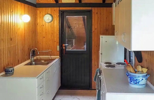 Hundested House | Wooden summer house by Kattegat and Isefjord