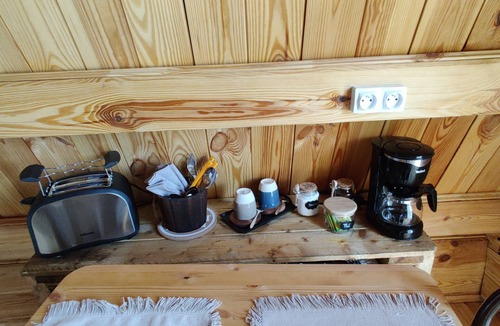 Vivy Ski Chalet | wooden Tipi in loire valey surrounded by lakes