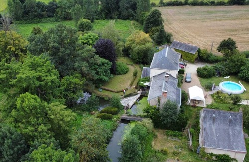 Le Vieil-Bauge Cottage | Wooden Trailers in the "Moulin de Palet"
