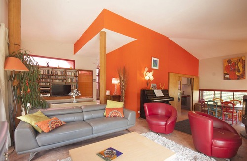 Castelnau-le-Lez House | * / * / * WOODEN ZEN VILLA * \ * \ *