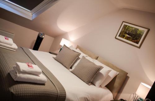 Redlynch Hotel | Woodfalls Inn