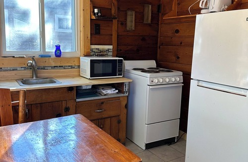 Indian River Cabin | Woodhaven Cottages 19