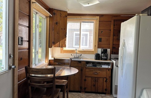 Indian River Cabin | Woodhaven Cottages 15