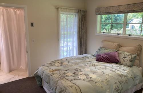 Karapiro Bed & Breakfast | Woodhey Retreat Unit 1