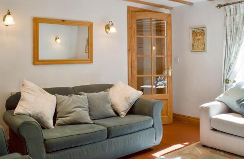 Padeswood House | Woodhouse Cottage