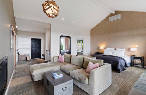 Warkworth Cabin | Woodhouse Mountain Lodge