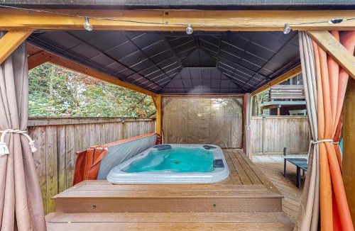 The Wedge House | Woodin-villa