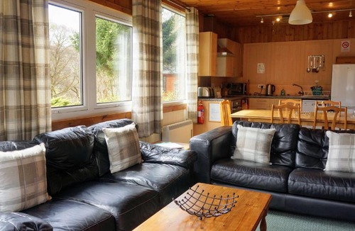 Killin Cabin | Woodland Chestnut Lodge
