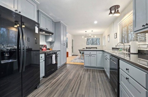 Fayetteville House | Woodland - Downtown - Outdoor oasis - Pool