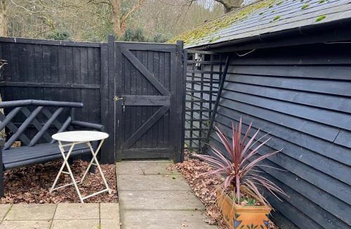 Hoddesdon House | Woodland Lodge