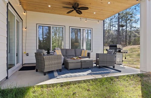 Mableton House | Woodland Meadows - 5BR/3BA Family Home - Mableton