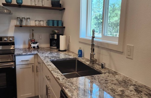 Mariposa House | Woodland Pines