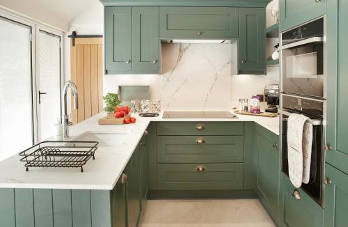 Rosliston House | Woodland Retreat