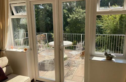 Milton Abbas Bed & Breakfast | Woodland Views