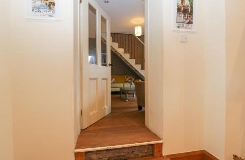 Little Cowarne House | Woodlands Cottage