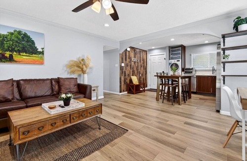 Grogan's Mill House | Woodlands Escape: Come to Relax.
